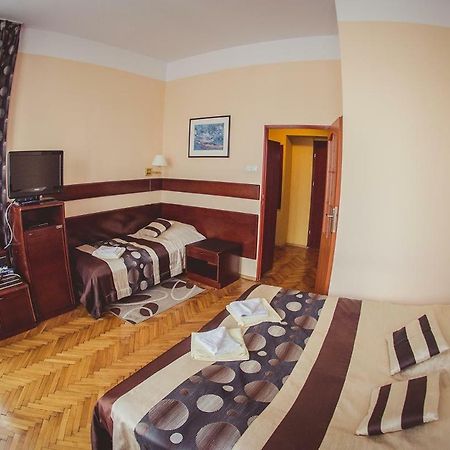 Pensjonat Willa Sorrento Krzeszowice Kültér fotó