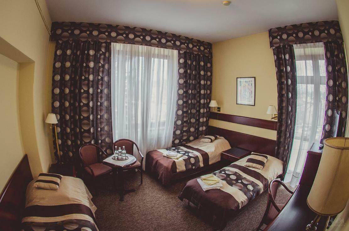 Pensjonat Willa Sorrento Krzeszowice Kültér fotó